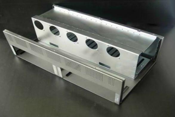 不銹鋼材質的鈑金加工件