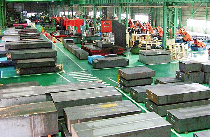 五金沖壓模具廠(chǎng)